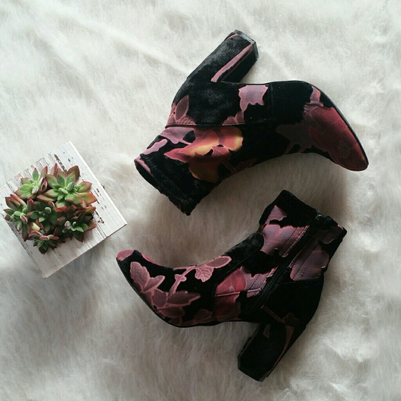 Steve madden elissa bootie Clearance